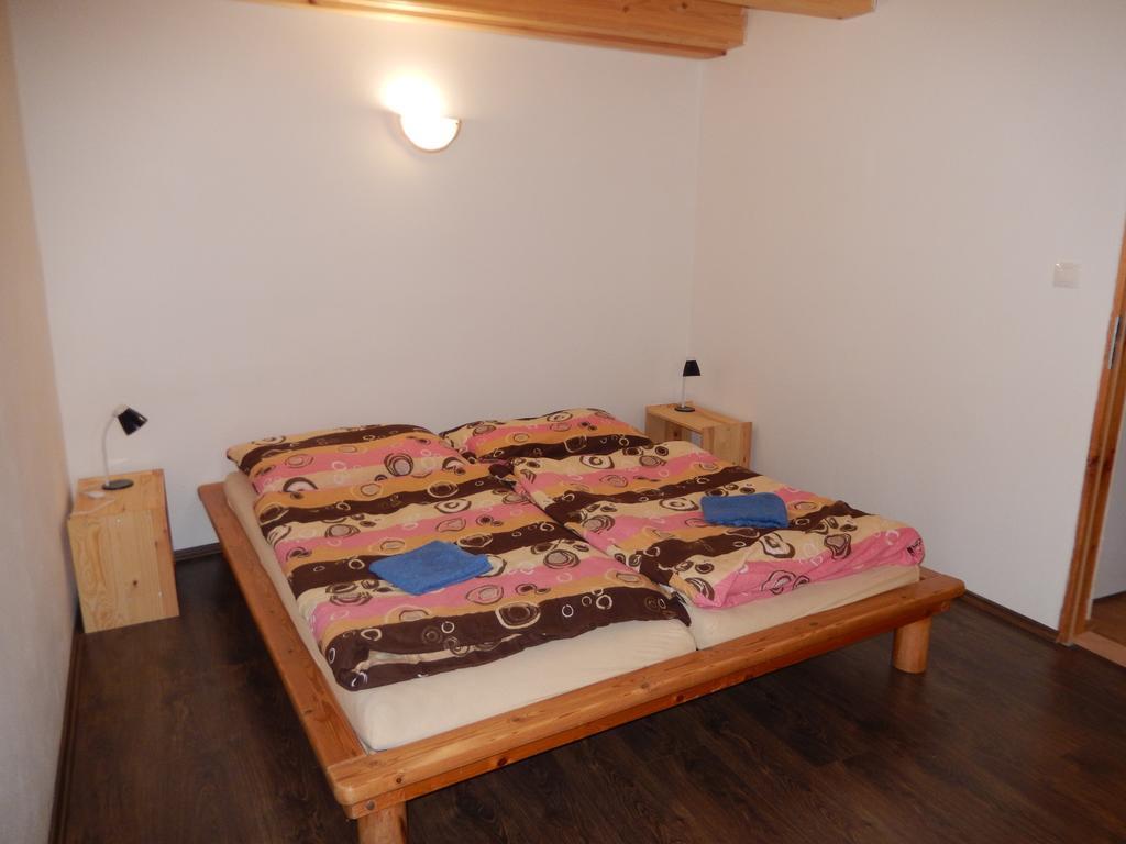 Apartment U Lochu Knovicky
